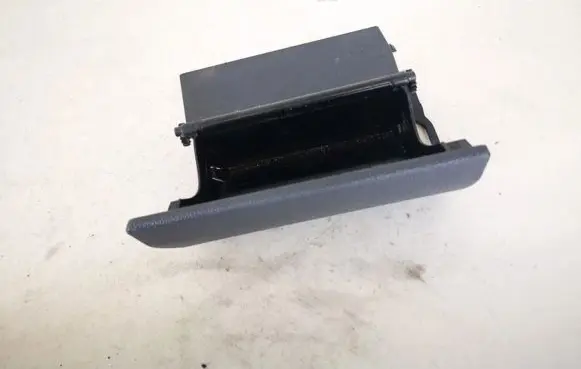 Car ashtray