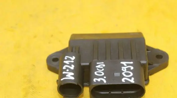 Mercedes-Benz ML W164 Glow plug pre-heat relay A6429002700