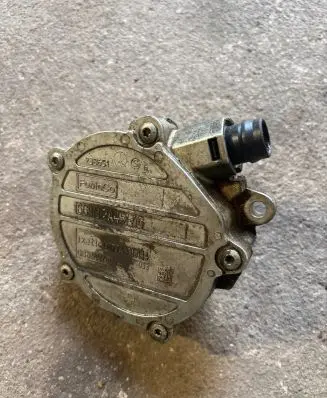Volvo XC60 Vacuum pump 6G9N2A451AG 23865123 1XB71CD0871