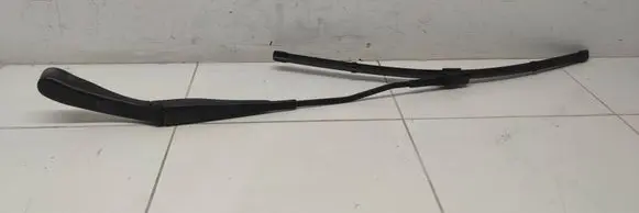 Mercedes-Benz C W205 Front wiper blade arm A2058208301