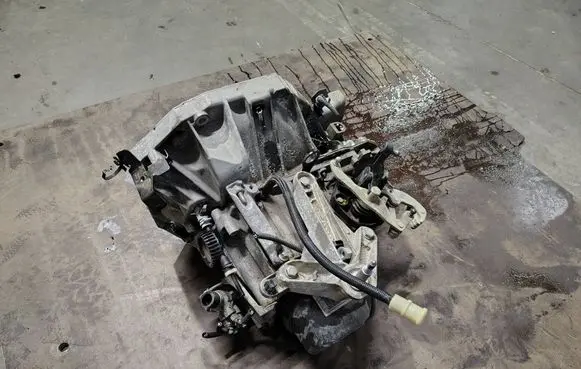 Mercedes-Benz Citan W415 Manual 5 speed gearbox JR5391