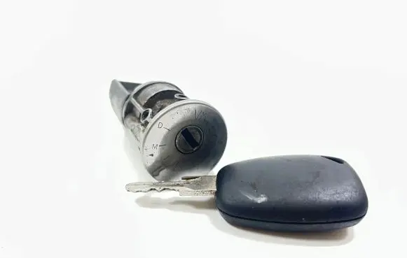 Renault Kangoo I Ignition lock