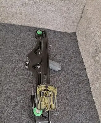 BMW X4 F26 Rear door window regulator with motor 7322748 7335600
