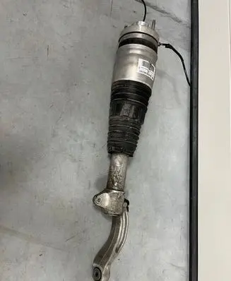 Maserati Levante Front shock absorber/damper 06701062600