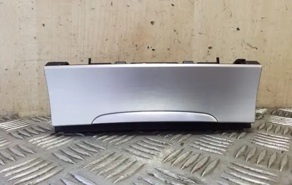 Ashtray (front)
