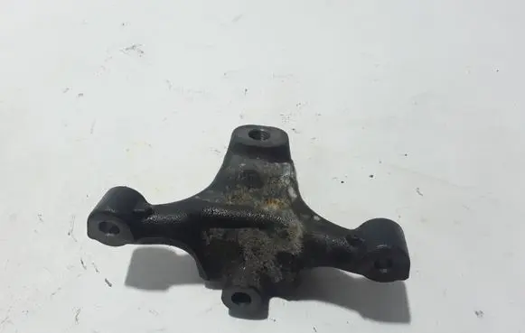 Opel Vivaro Engine mounting bracket 113325314R