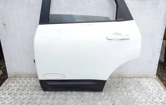 Nissan Qashqai+2 Rear door asdf