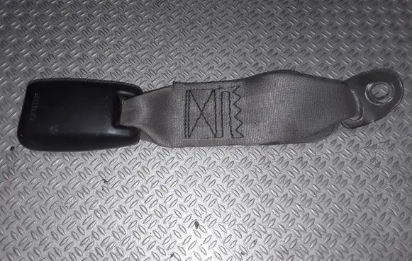 Suzuki Grand Vitara I Middle seatbelt buckle (rear) NSB1053