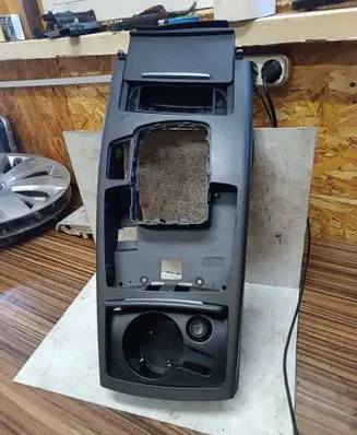 Audi A6 S6 C6 4F Center console 4F1864261