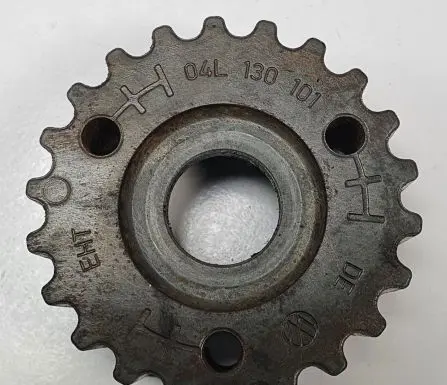 Volkswagen New Beetle Timing chain sprocket 04L130101