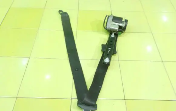 Mercedes-Benz Sprinter W906 Front seatbelt 9068600285 BEZPIECZENSTWA