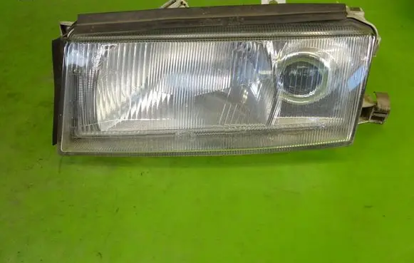 Skoda Octavia Mk1 (1U) Headlight/headlamp