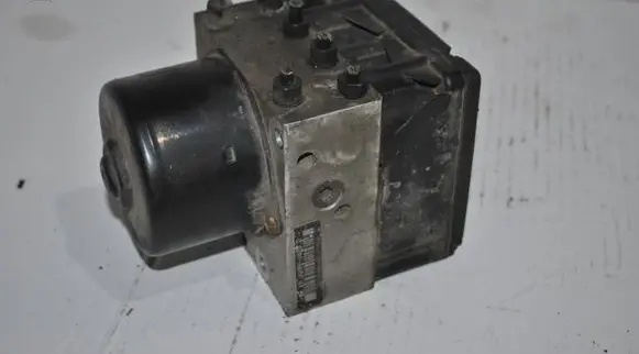 Seat Toledo II (1M) ABS Pump 1J0907379P 10094903313 MLR9G20932