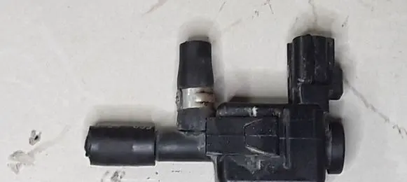 Ford Mondeo Mk III Turbo solenoid valve 1S719C915