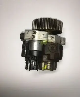 Suzuki Grand Vitara II Fuel injection high pressure pump 0445010087 8200342594 928400675