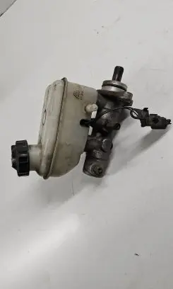 KIA Sorento Master brake cylinder