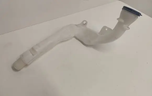 Citroen C3 Window washer liquid tank fill tube 