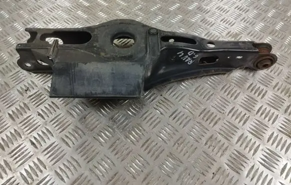 Toyota RAV 4 (XA50) Coil spring/strut mount 