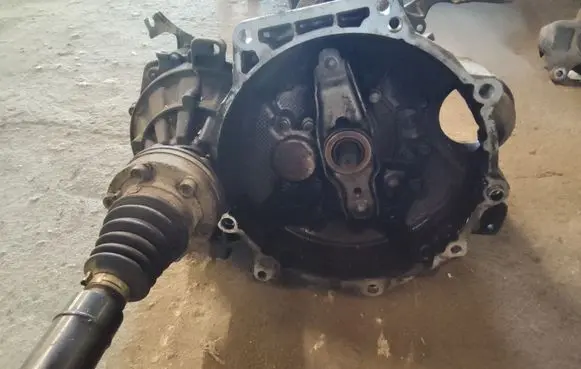 Volkswagen Caddy Manual 6 speed gearbox JCY 0A4301107D