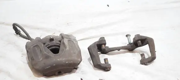 Mercedes-Benz C W204 Front brake caliper 4823B