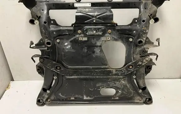 BMW 1 F20 F21 Front subframe 6872123 6860841