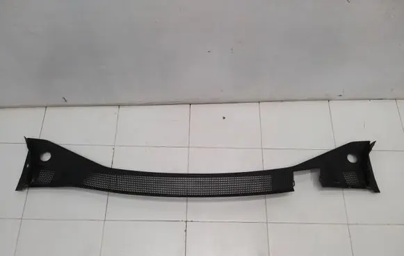 Opel Meriva B Wiper trim 13271771