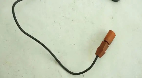 Audi R8 42 Detonation knock sensor 07L905377C