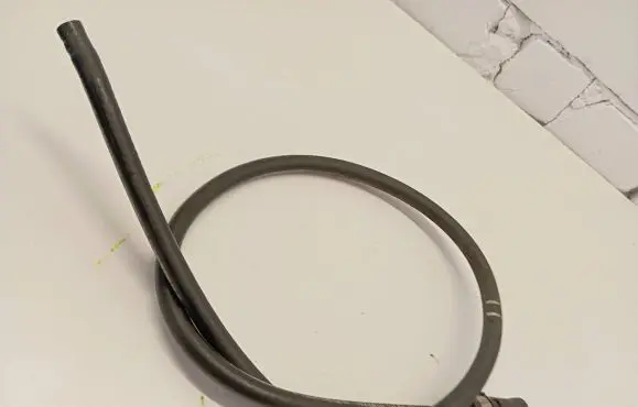 Mercedes-Benz S W220 Engine coolant pipe/hose A2208321294