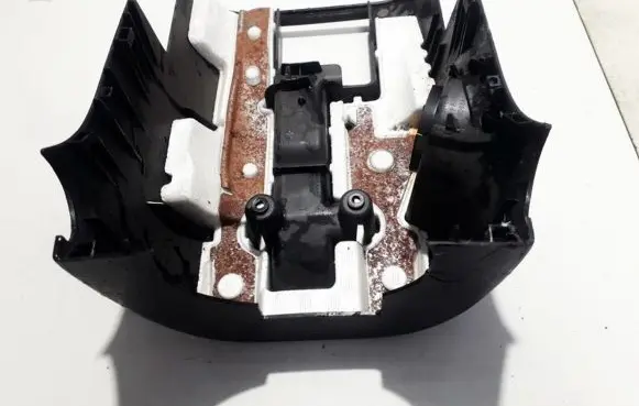 Mitsubishi Outlander Steering wheel column trim