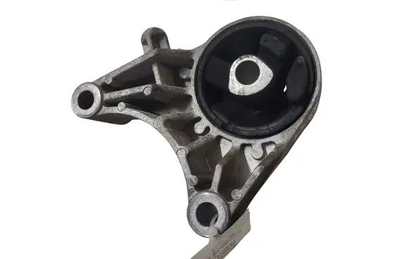 Engine mount bracket