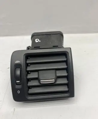 Volvo V50 Dashboard side air vent grill/cover trim 506002