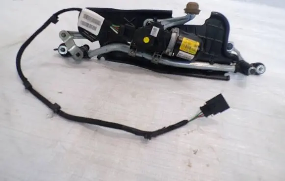 Opel Corsa F Wiper motor 9824534680
