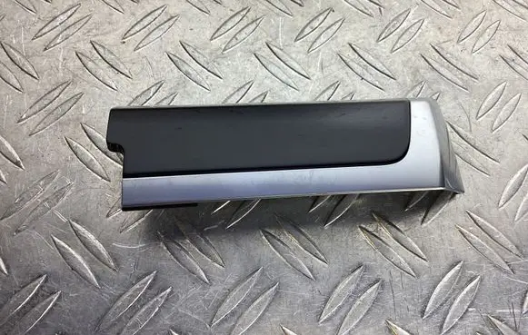 Porsche Cayenne (92A) Dashboard glove box trim 7P5857226