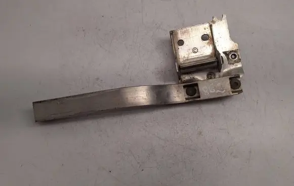 BMW 5 F10 F11 Radiator mount bracket 7186514 51117186514