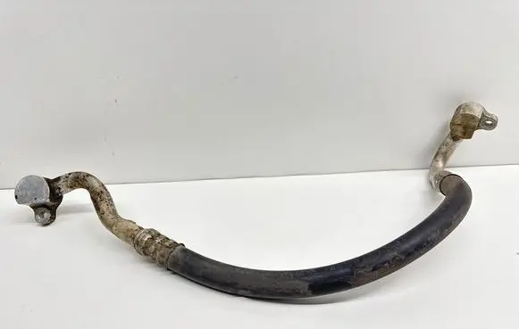 Ford Focus Air conditioning (A/C) pipe/hose 