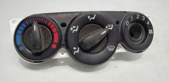 Ford Focus Climate control unit 98AB18C419AE 98AB18C419
