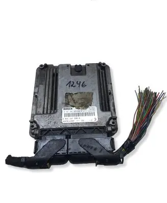 Alfa Romeo 159 Engine control unit/module ECU 0261S01045 MED761A003 0055207928