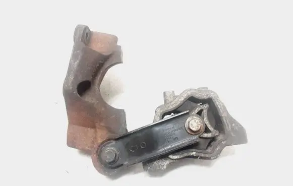 Volvo XC60 Engine mount bracket 30748173 6G926P082EB