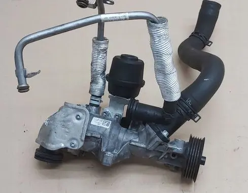 Mercedes-Benz A W176 Water pump A2702000601