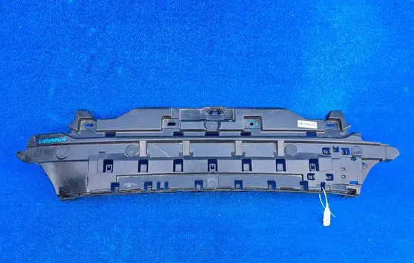 BMW 5 G30 G31 G38 Rear bumper foam support bar 8098702
