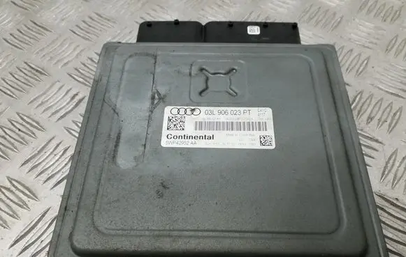 Audi A1 Engine control unit/module ECU 03L906023PT PCR21 03L906023KP