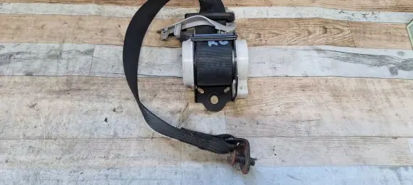 Mazda 5 Third row seat belt 0434090