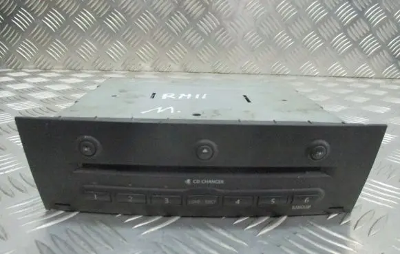 Renault Megane II CD/DVD changer 8200084437-A