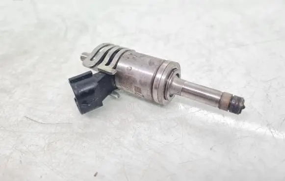 Toyota GT 86 Fuel injector 16611JB000 1020 12C0907398