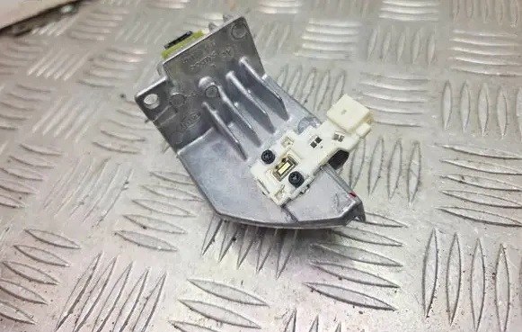 Cadillac CT6 LED ballast control module 19486401