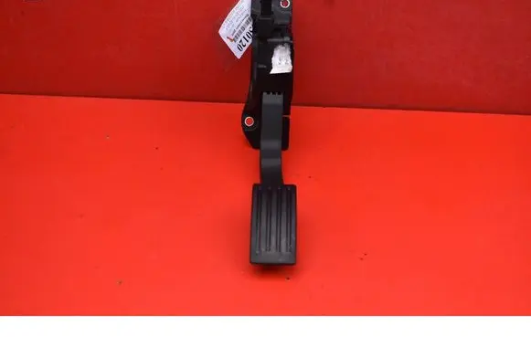 Ford Focus Accelerator throttle pedal BV61-9F836-AB