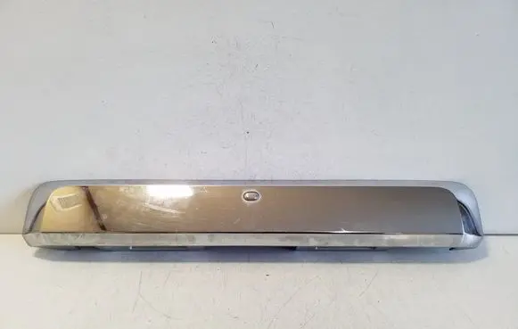 Nissan Pathfinder R51 Trunk door license plate light bar 90810EB56A