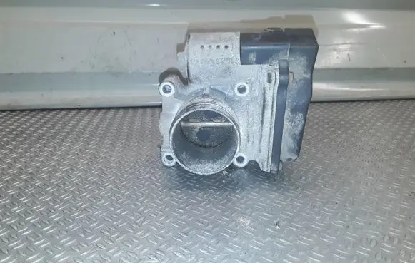 Volkswagen Polo IV 9N3 Throttle valve 03D133062E A2C53060088