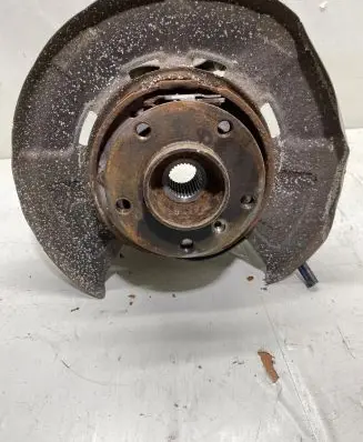 Rear wheel hub spindle/knuckle