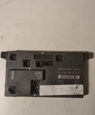 Mercedes-Benz E W211 Door control unit/module 2118200426